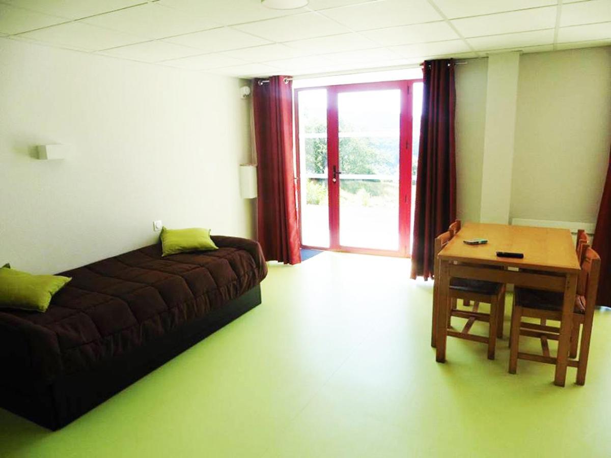 Condat  Gite Du Haut Cantal - Appartements Meubles Avec Kitchenette Et Chambres Sans Kitchenette المظهر الخارجي الصورة