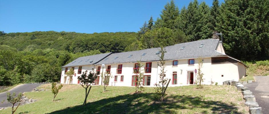 Condat  Gite Du Haut Cantal - Appartements Meubles Avec Kitchenette Et Chambres Sans Kitchenette المظهر الخارجي الصورة